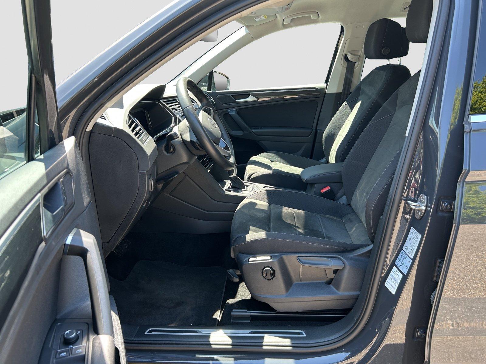 Volkswagen Tiguan 2.0 TDI DSG 4Mo Elegance AHK NAVI LED PDC