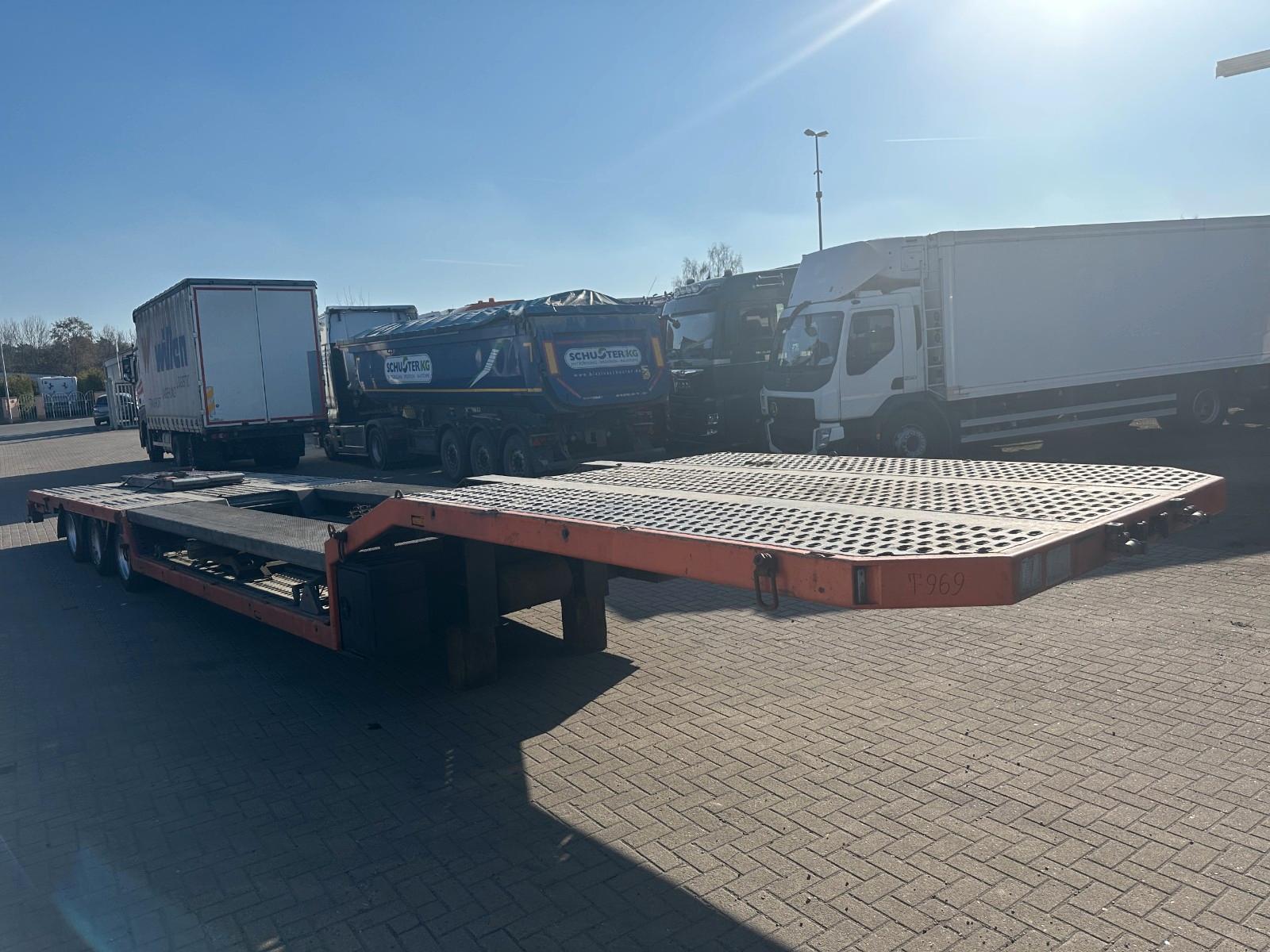 Andere RECKER Tieflader 3 Achsen Agrartransporte