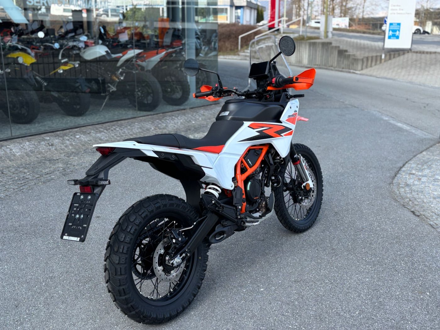 Fahrzeugabbildung KTM 390 Adventure R 2026 Quickshifter+ inclusive