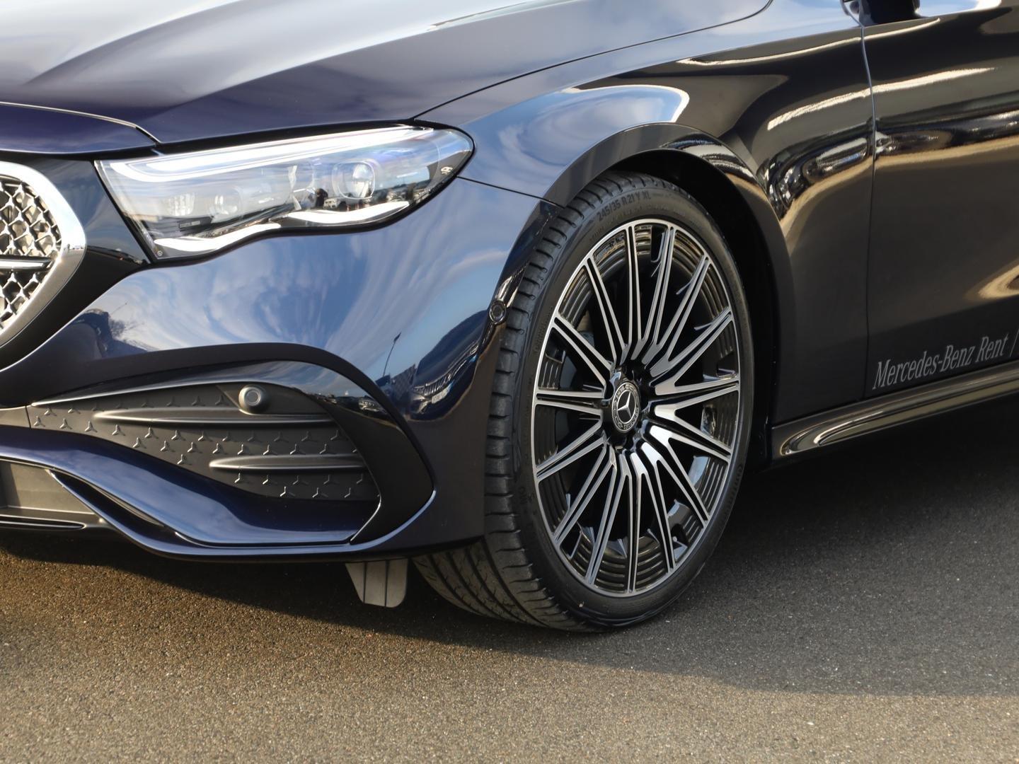 Mercedes-Benz E 220 d T AMG Night Digital-Light Ambiente AHK
