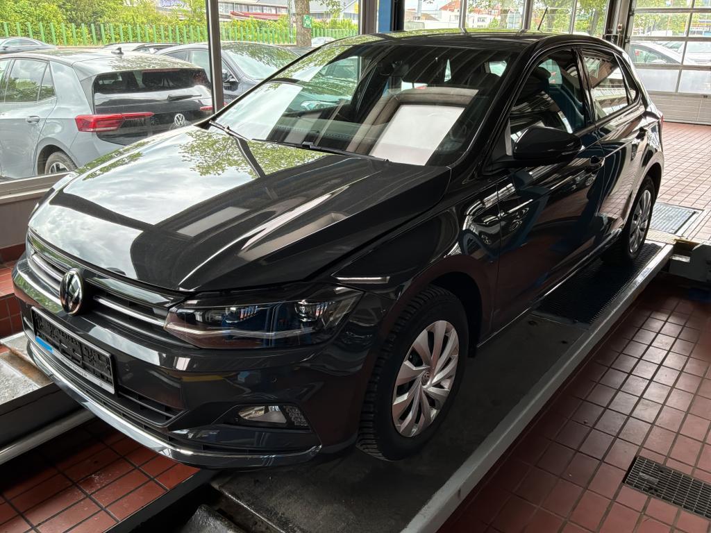 Volkswagen Polo 1.0 TSI DSG Highline LED ACC DAB CONNECT
