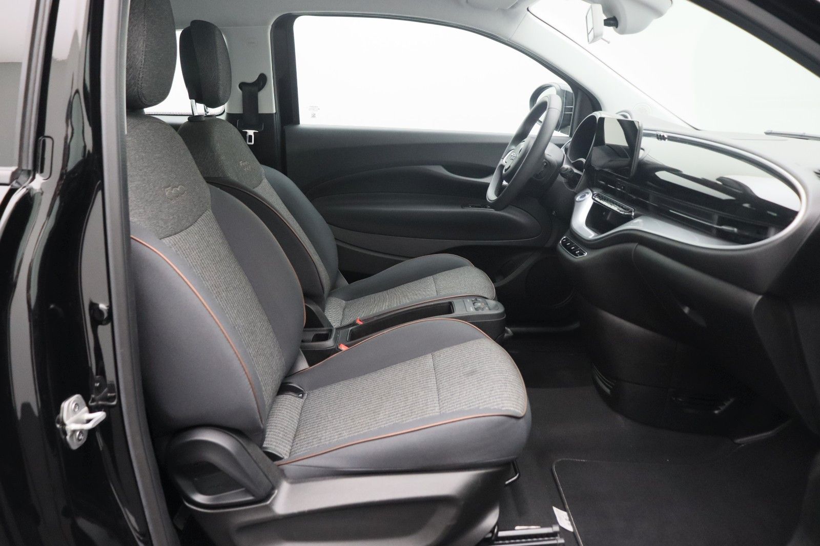 Fahrzeugabbildung Fiat 500e Icon