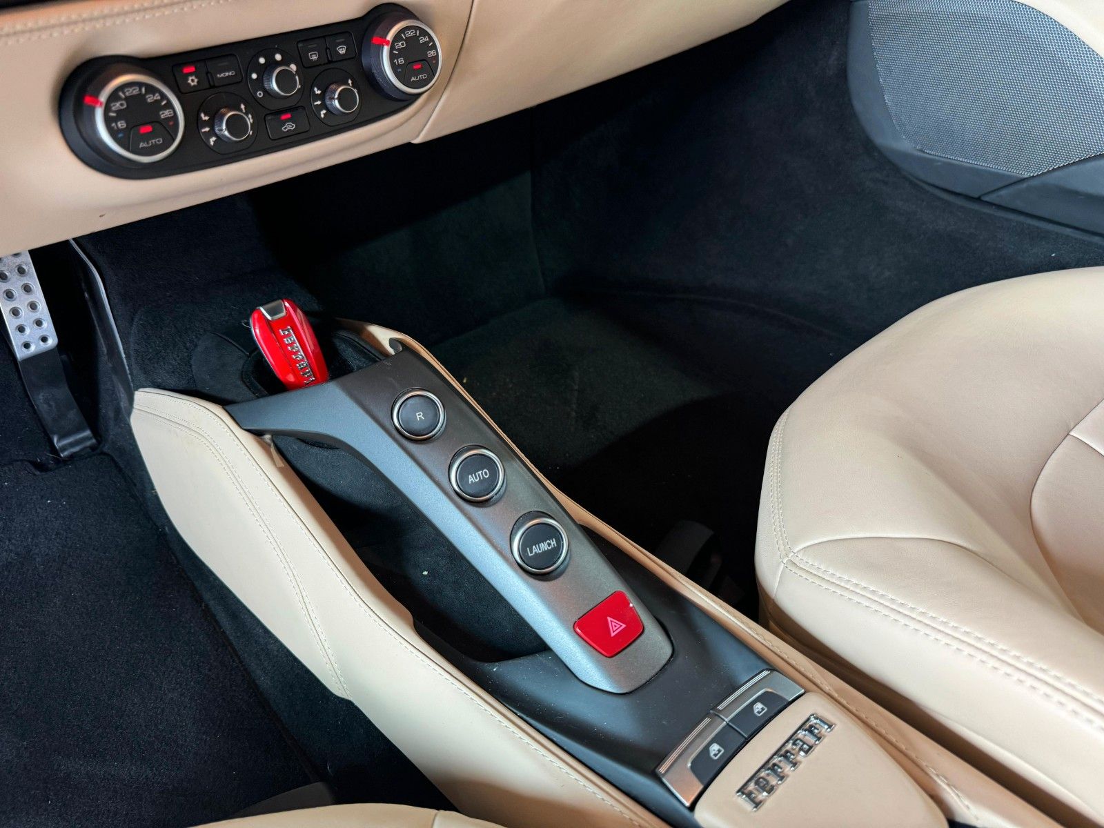 Fahrzeugabbildung Ferrari 488 GTB //Ferrari Approved//1.Hand//Lift