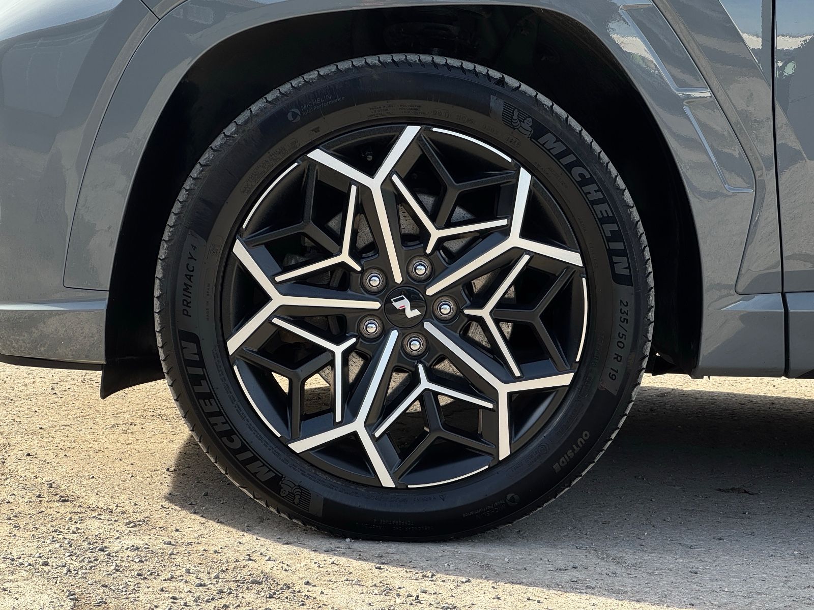 Fahrzeugabbildung Hyundai Tucson 1.6 T-GDI N-Line PHEV 4WD KRELL ACC CAM