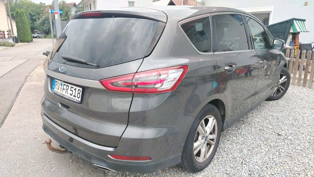 Image of Ford S-Max