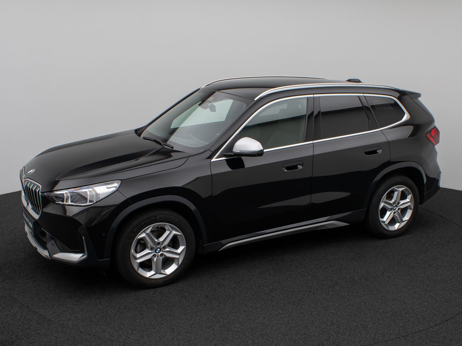 Fahrzeugabbildung BMW X1 xD20d xLine 360° HUD DAB Leder Ad.LED Komfort