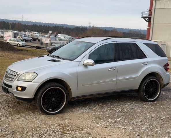 Mercedes-Benz ML 420 CDI 4.MATIC 7G-TRONIC *LEDER*NAVI*BI-XENO