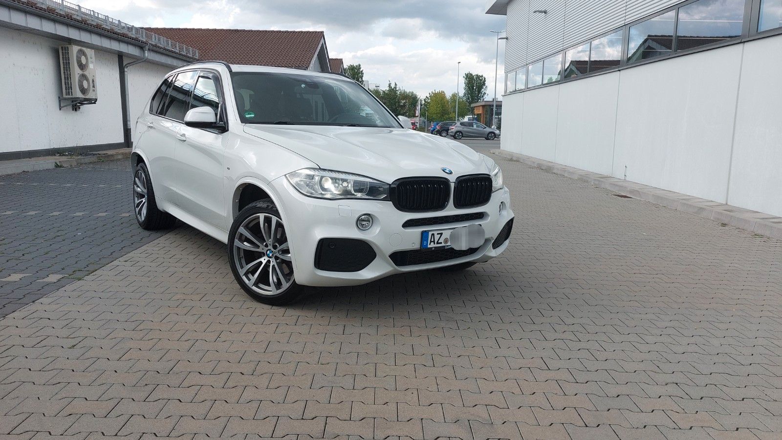 BMW X5 xDrive30d M-Sportpaket 7 Sitzer 