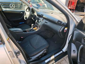 صورة 9 لـ 2006 Mercedes-BENZ C 180