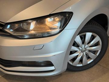 Volkswagen Touran - 2