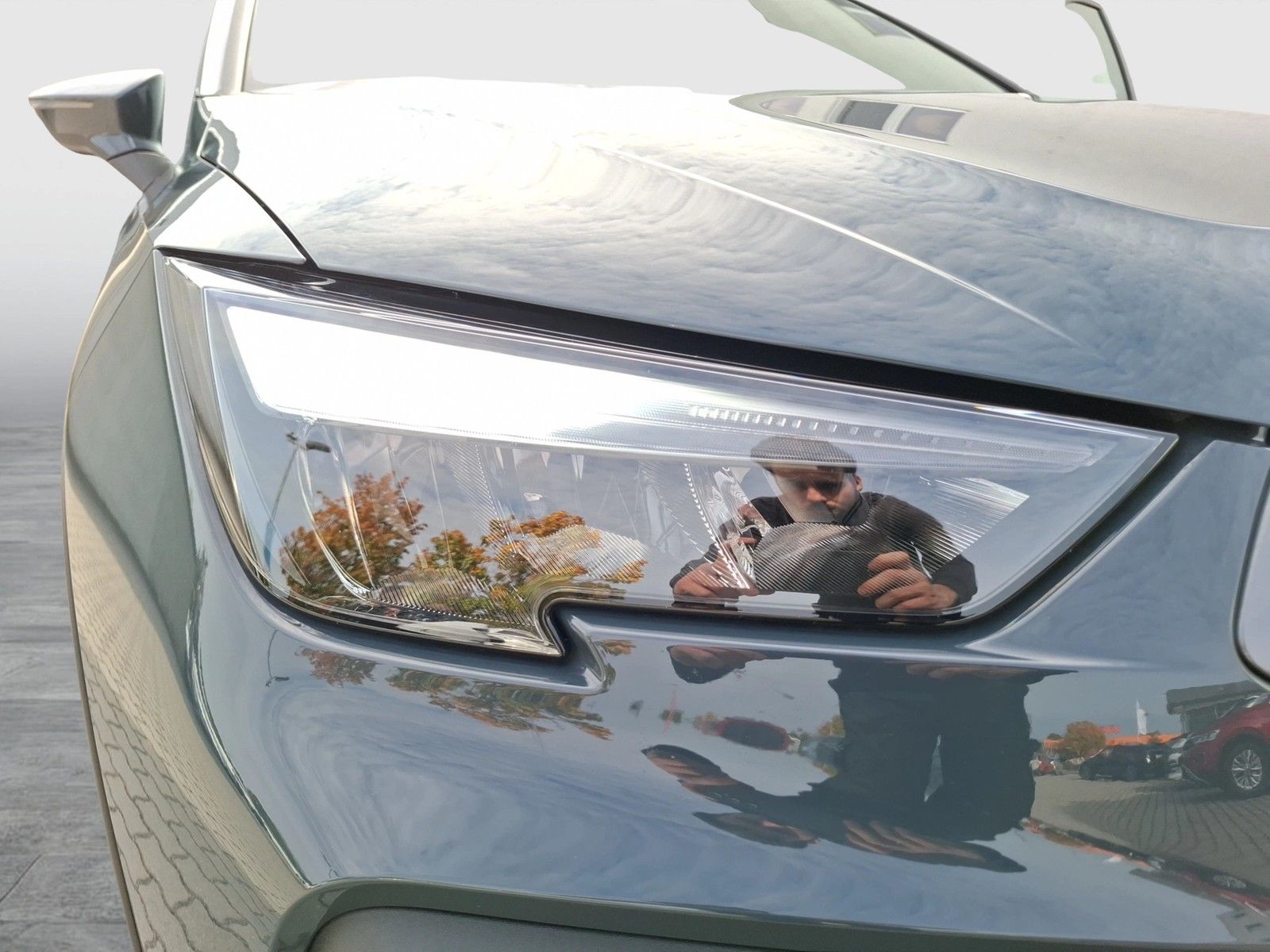 Fahrzeugabbildung SEAT Arona TSI Style LED Navi VC ACC RFK SHZ