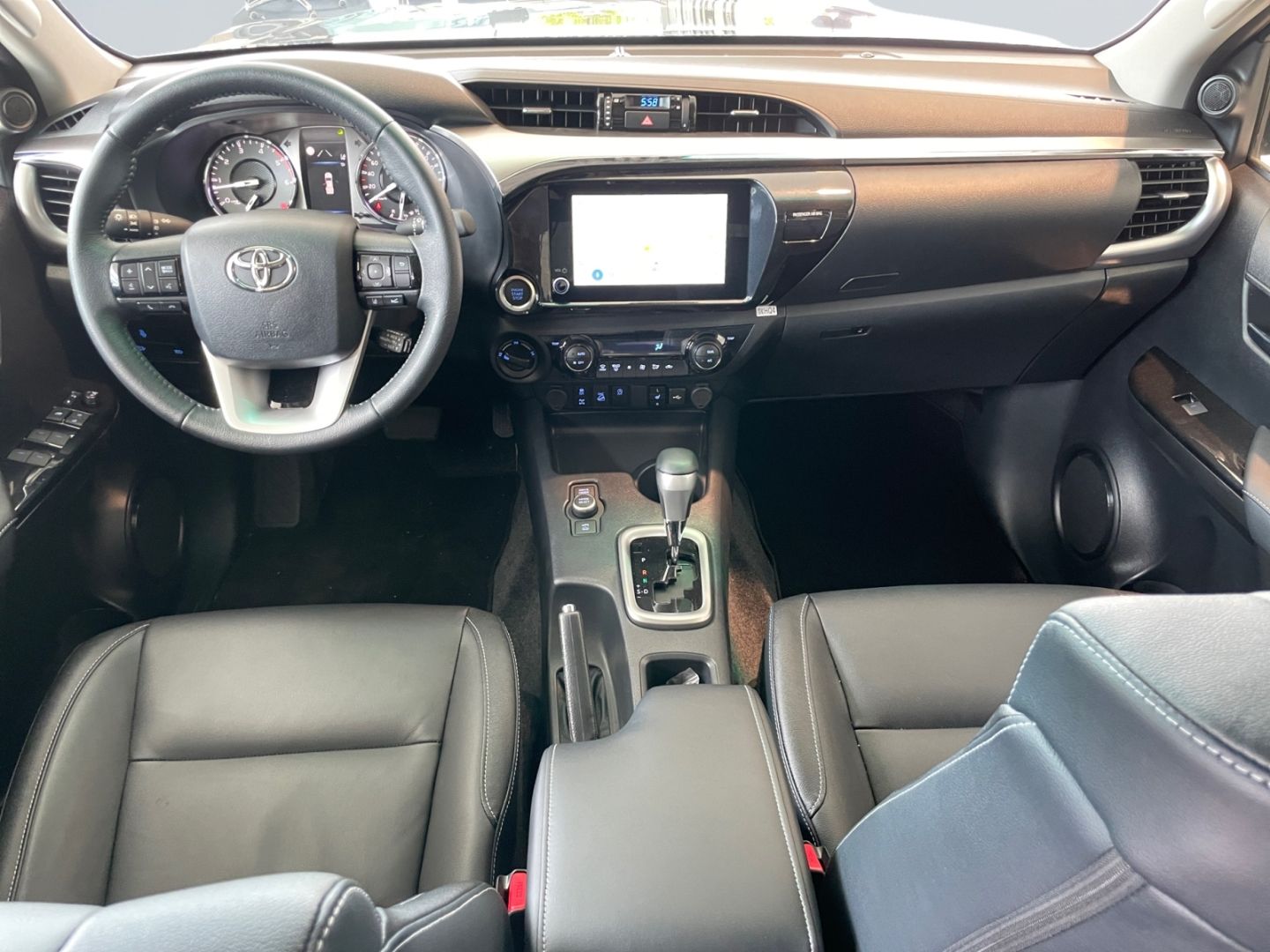 Toyota Hilux - Bild 10