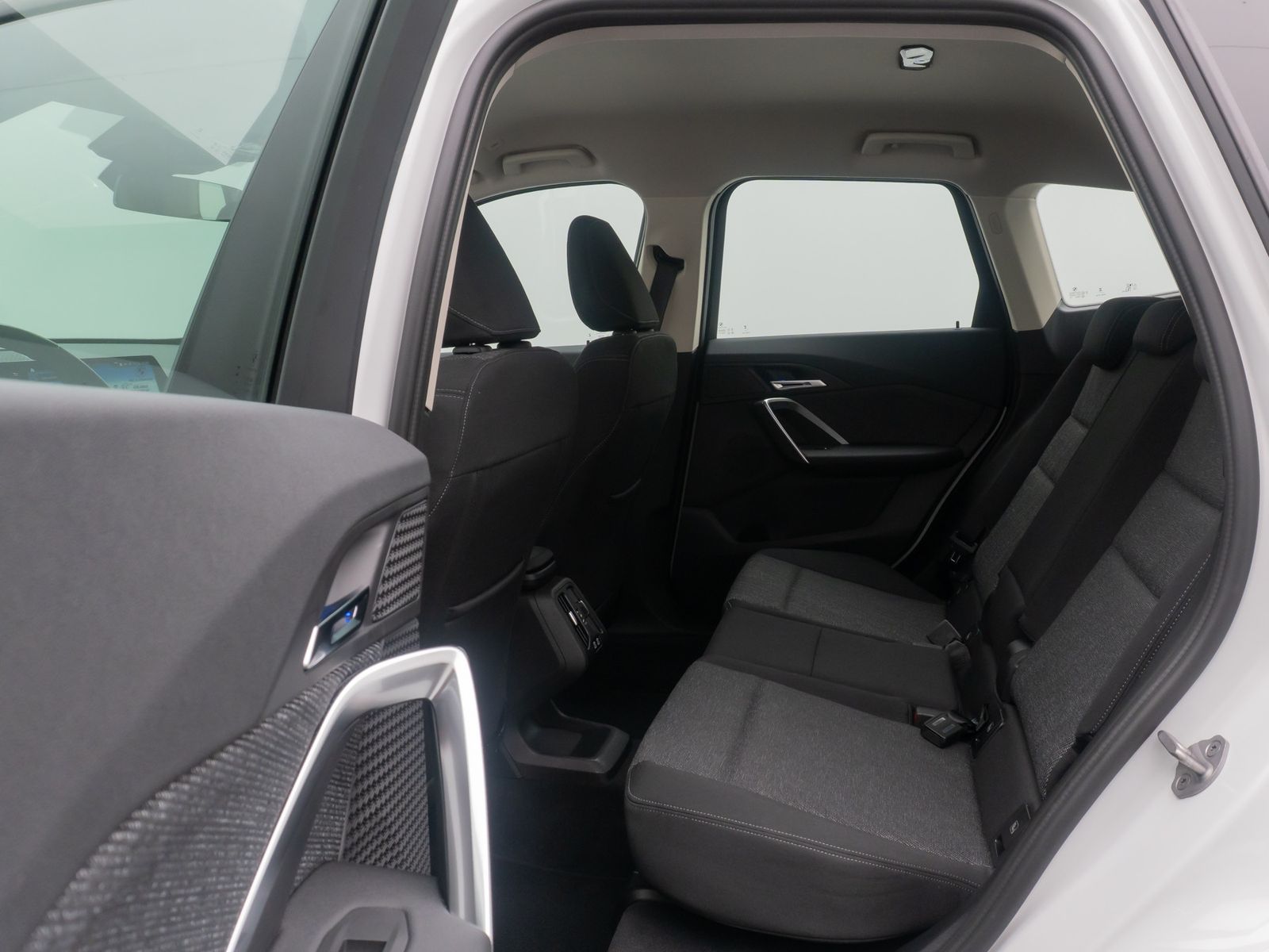 Fahrzeugabbildung BMW X1 sD18i 360&deg; HUD DAB Komfort Adap.LED Widscreen