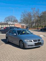 BMW 325i e90 n52b25 - BMW 325: E90