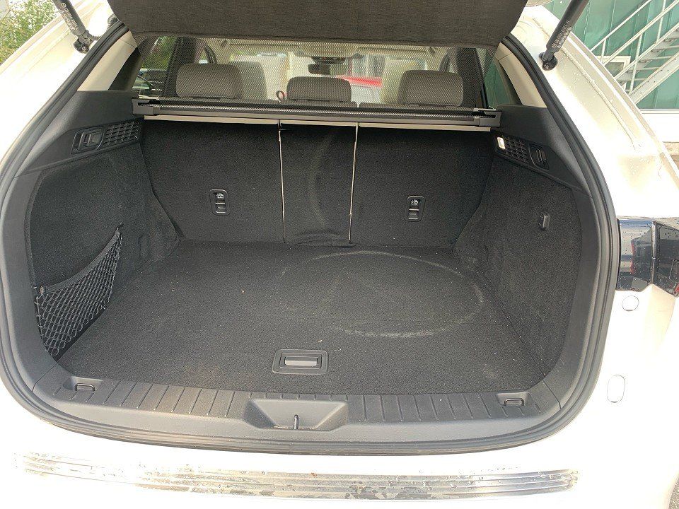 Fahrzeugabbildung Mazda CX-60 Plug-in TAKUMI CON-P DRI-P COM-P PAN-P