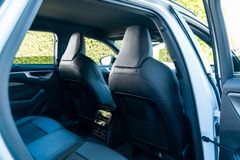 AUDI A6 Avant quattro/ TECH PRO/ S-LINE/ 21"/ LUFT.