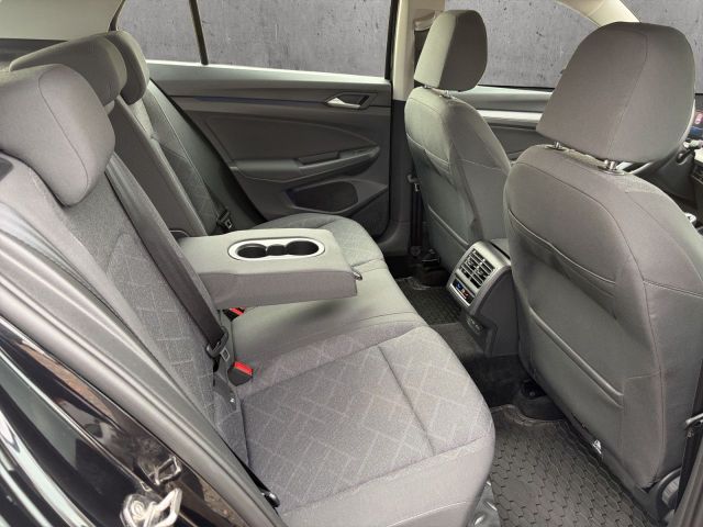 Golf VIII Life 1.5 TSI NAVI/STHZG/LED/ACC/RFK