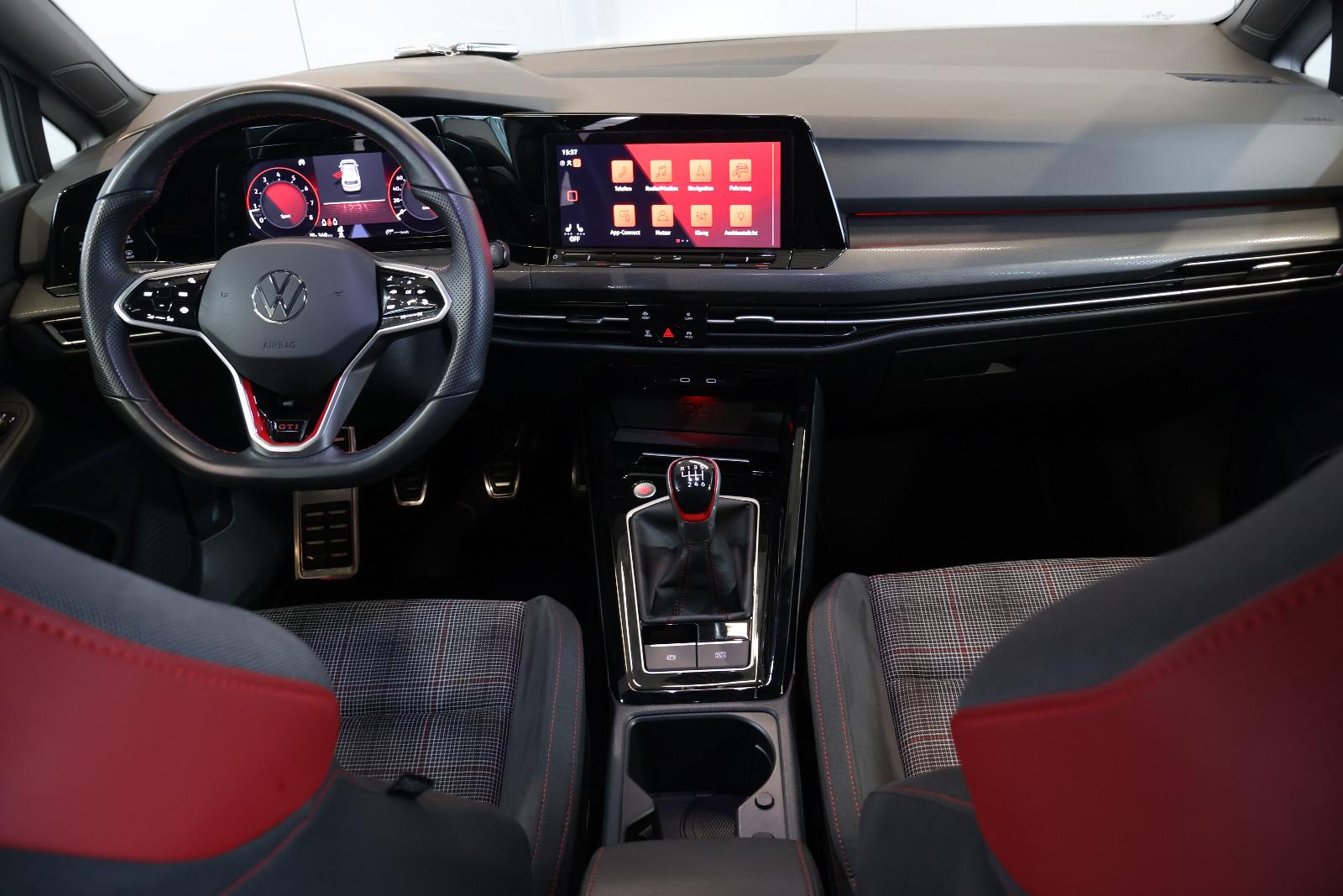 Volkswagen Golf VIII GTI 2.0 TSI AID+LANE+LED+AMBIENT+17", миниатюра 8