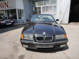 BMW 318i Exclusiv Edition Klimatr.Leder SHZ PDC - BMW 318 aus 1996: 318i