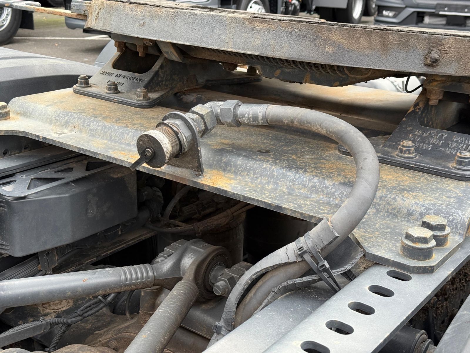 Fahrzeugabbildung Mercedes-Benz Arocs 2645 6x4 SZM Kipphydraulik