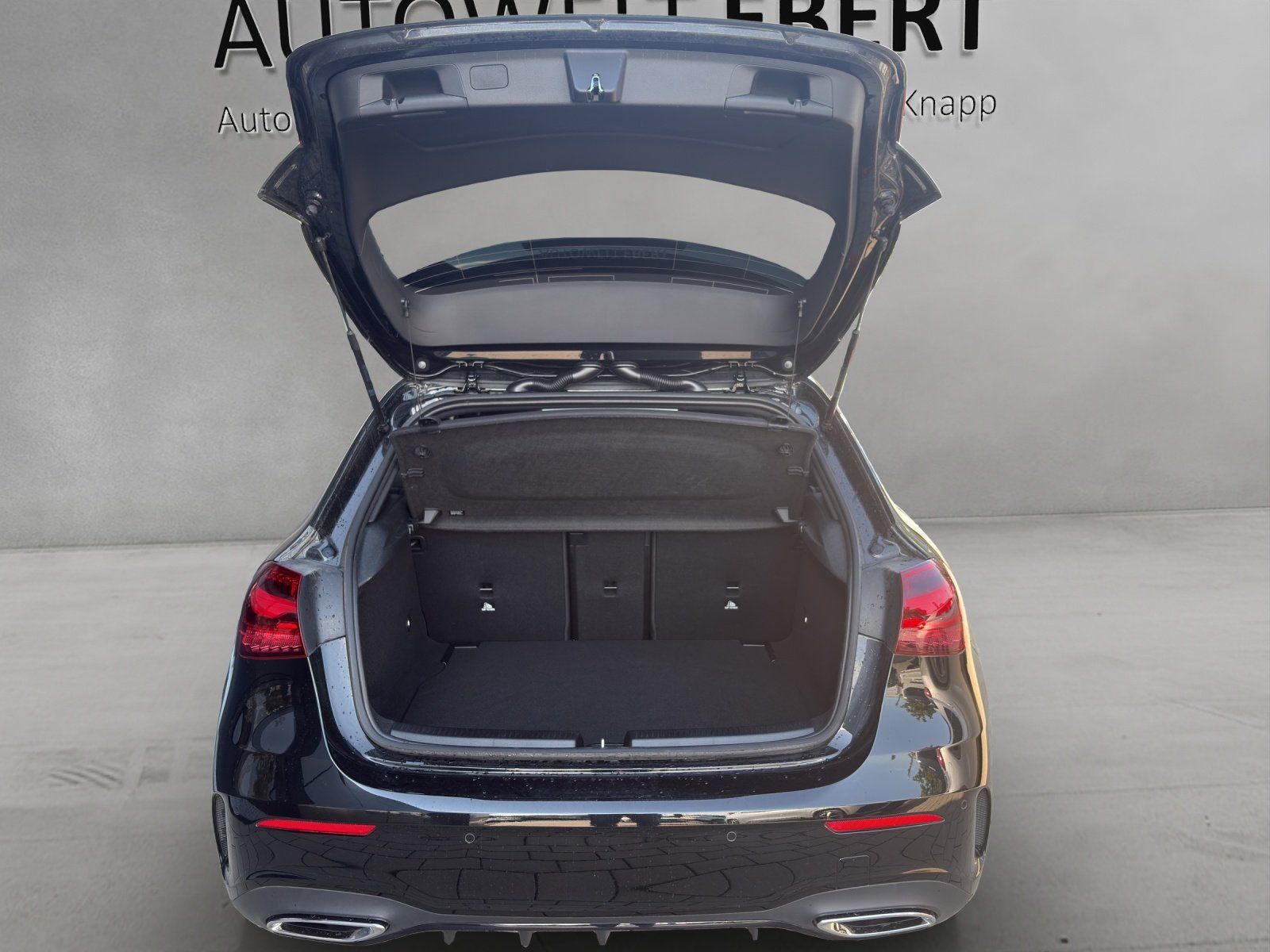 Fahrzeugabbildung Mercedes-Benz A 200 d AMG PANO Keyless DISTRONIC Multibeam