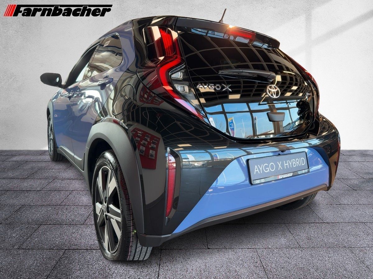 Fahrzeugabbildung Toyota 1,5 Hybrid Teamplayer *SHZ *RCAM *LED*