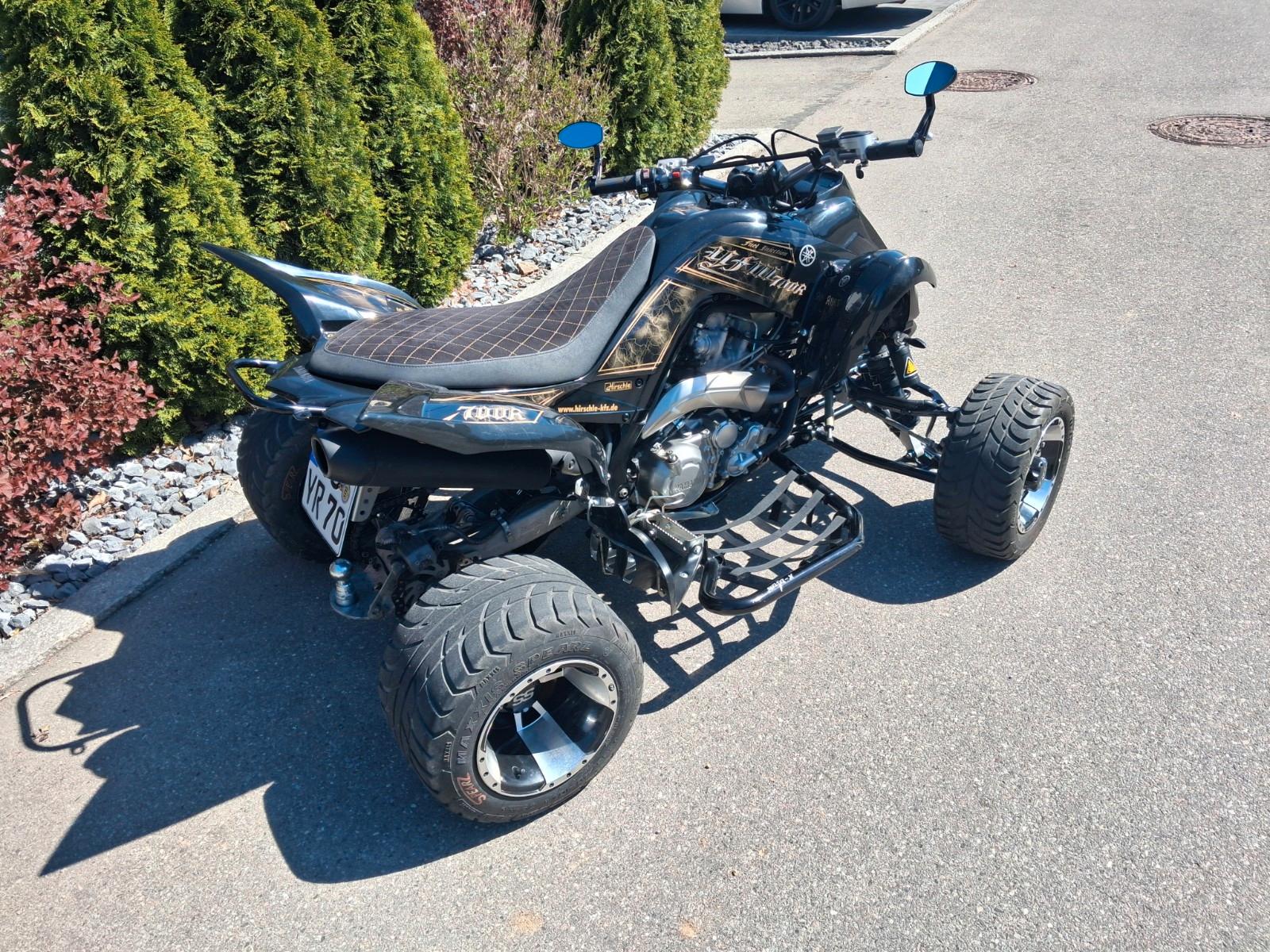 Yamaha  2012 — салон