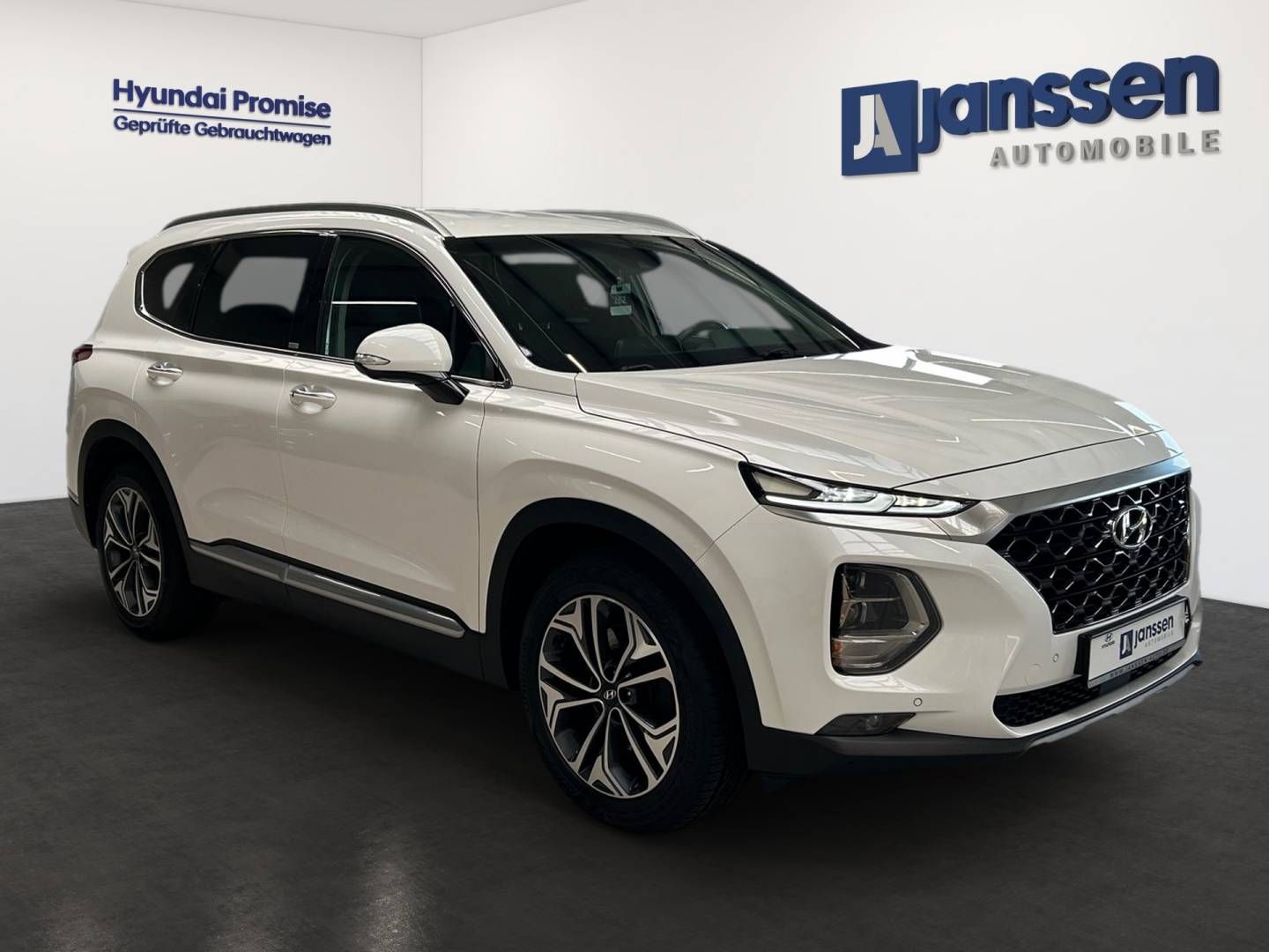 Fahrzeugabbildung Hyundai New Santa Fe Premium