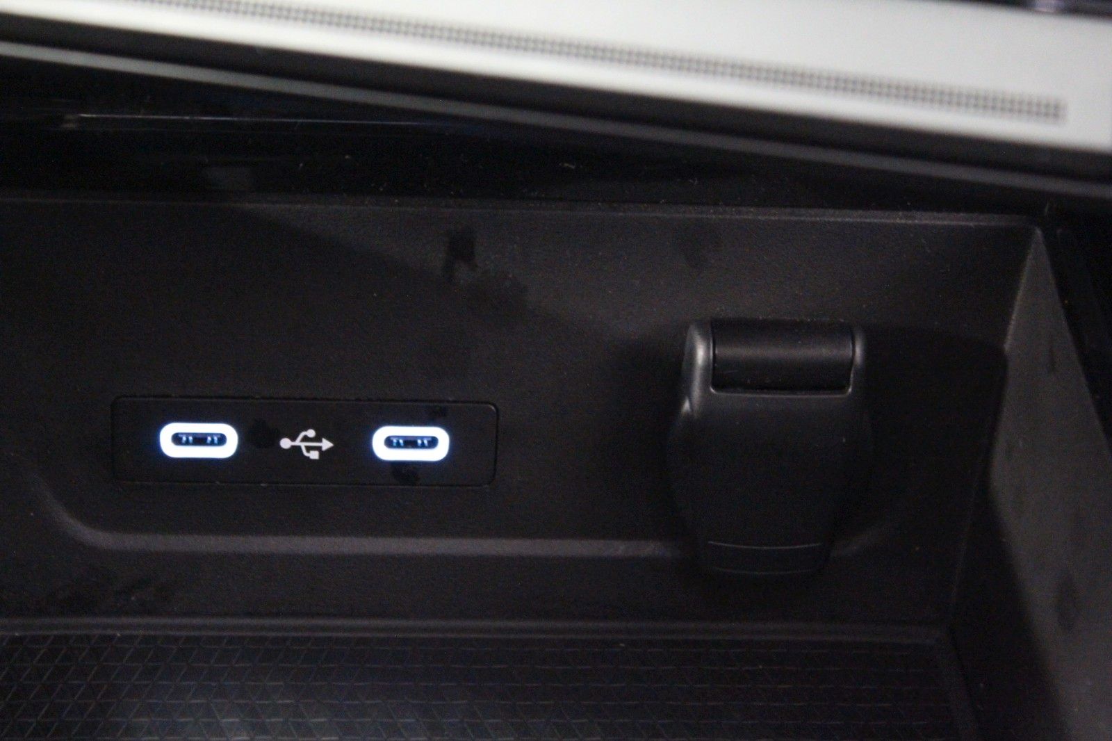 Fahrzeugabbildung Renault Rafale Full Hybrid E-Tech 200 Esprit Alpine