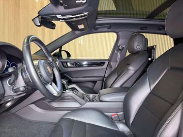 Porsche Cayenne - 12