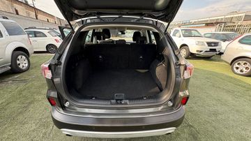 Ford Kuga - 12
