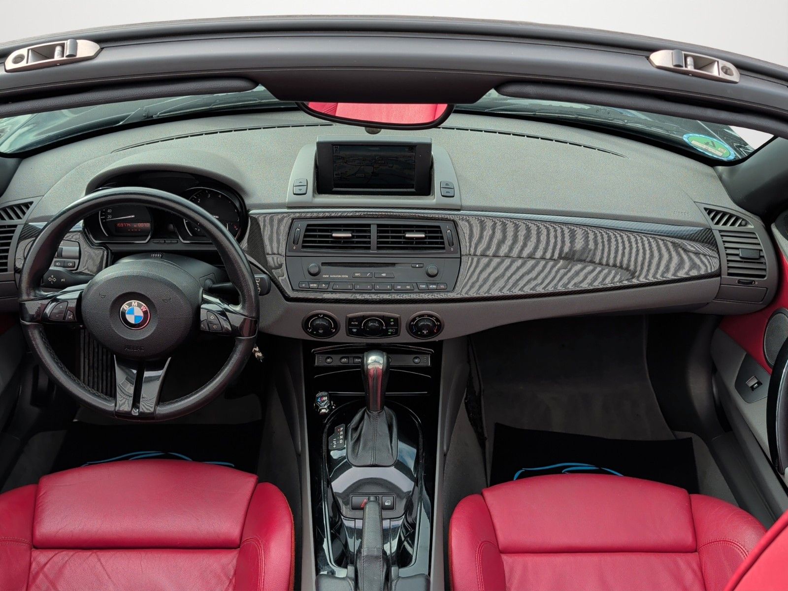 Fahrzeugabbildung BMW Z4 ROADSTER 3.0i M SPORT LEDER EISENMANN SHZ 19"