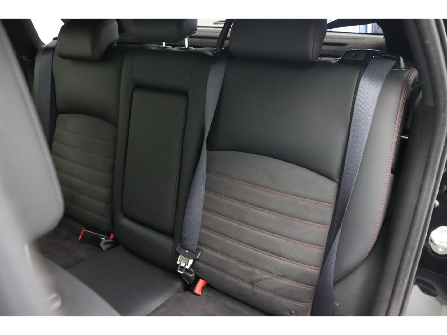Fahrzeugabbildung Mitsubishi ASX Intro Edition+ 2WD Totwinkelass. Kamera Temp
