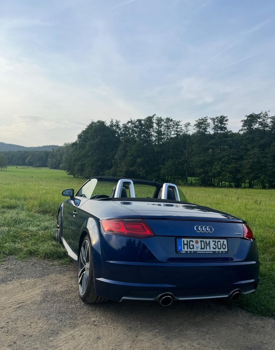Audi TT Roadster 2.0 TFSI S tronic quattro -