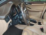 Porsche Macan S S - Porsche: Violett