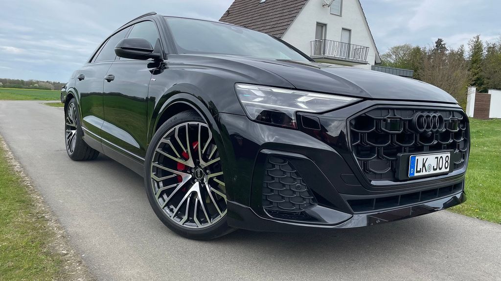 Image of Audi Q8