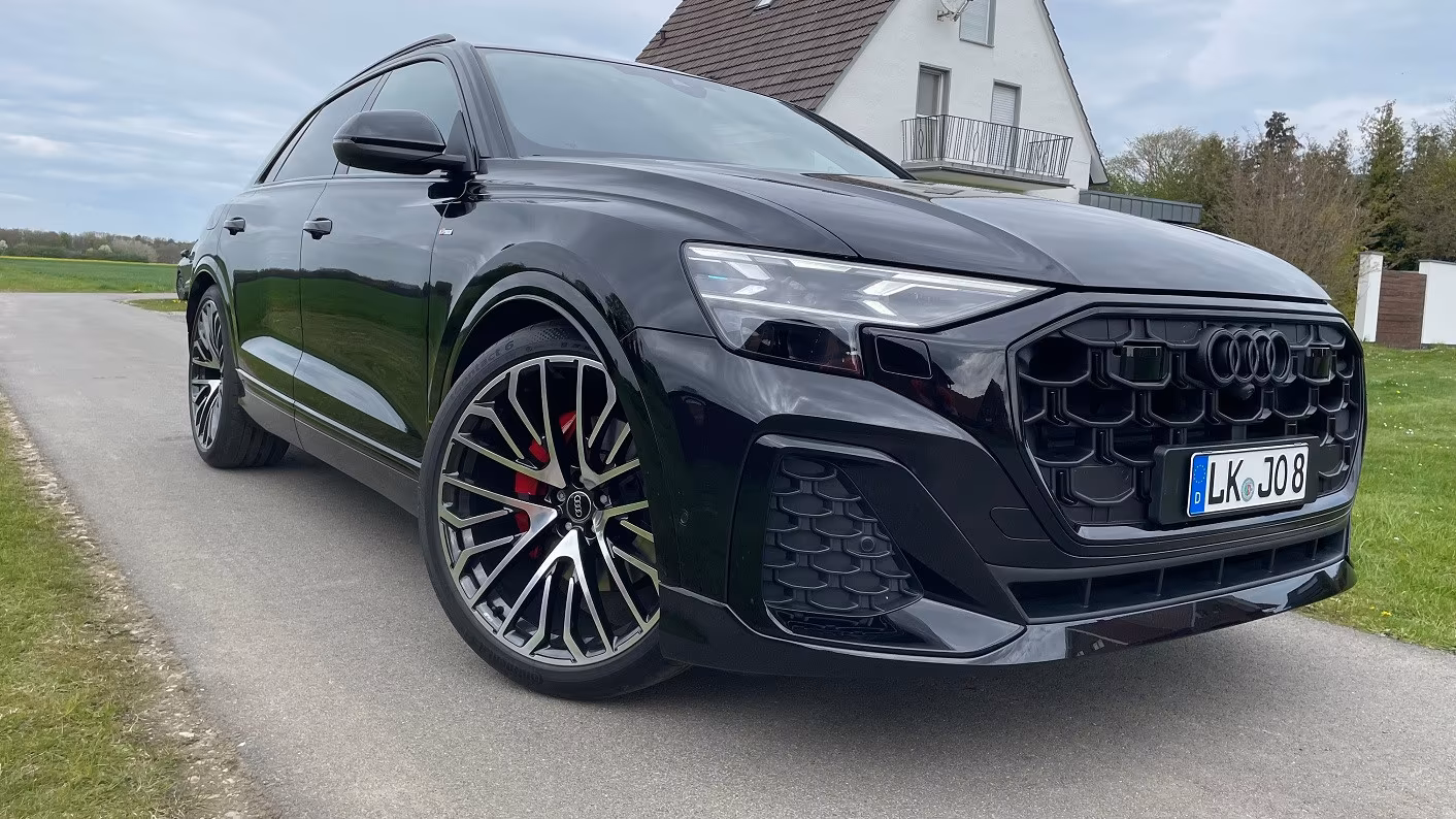 Audi Q8+S-LINE+OLED+LASER+23+B&O+CARBON-UVP.133Tsd.