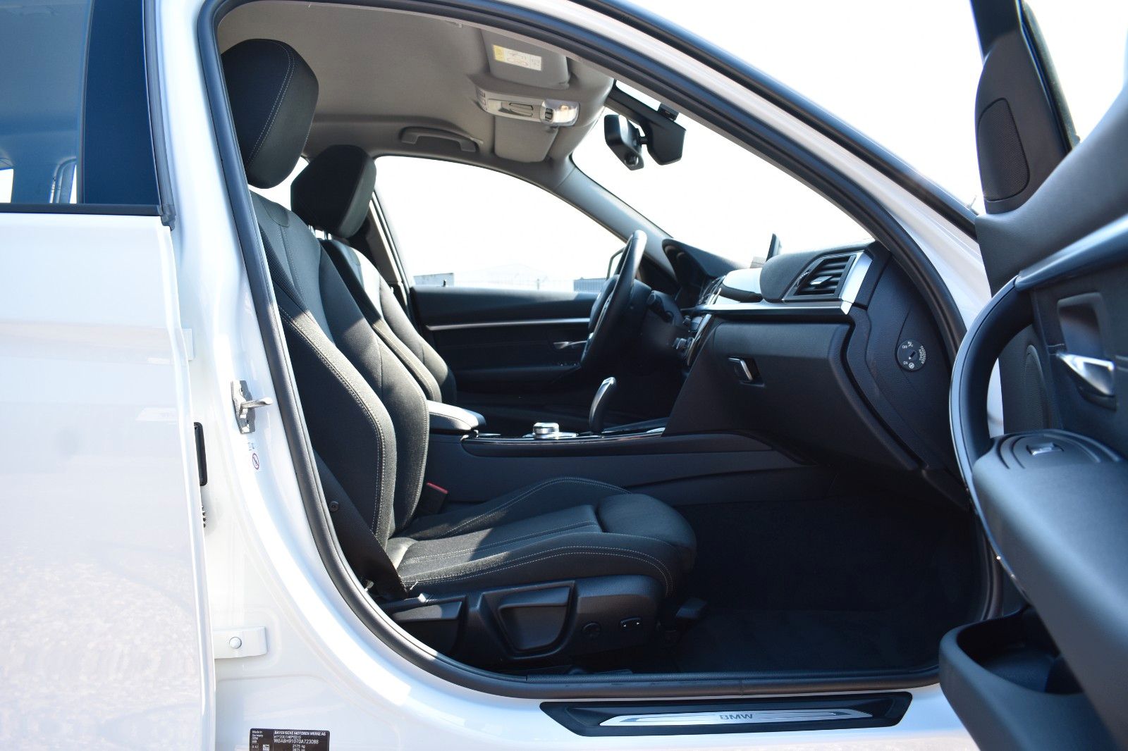 Fahrzeugabbildung BMW 320 d Touring Sport Line Automatik AHK