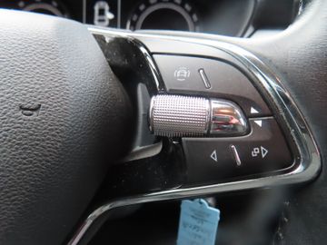 Fotografie 14 des Skoda Fabia Ambition 1.0 MPi Bluetooth SmartLink Touch