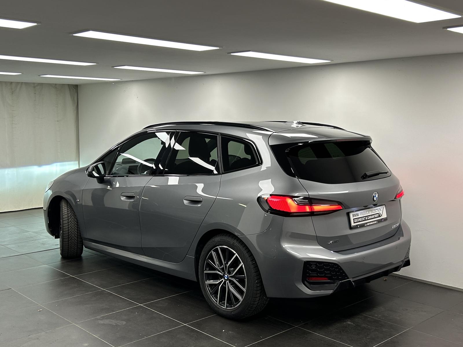 BMW 223i xDrive Active Tourer M Sportpaket Pano. Hea
