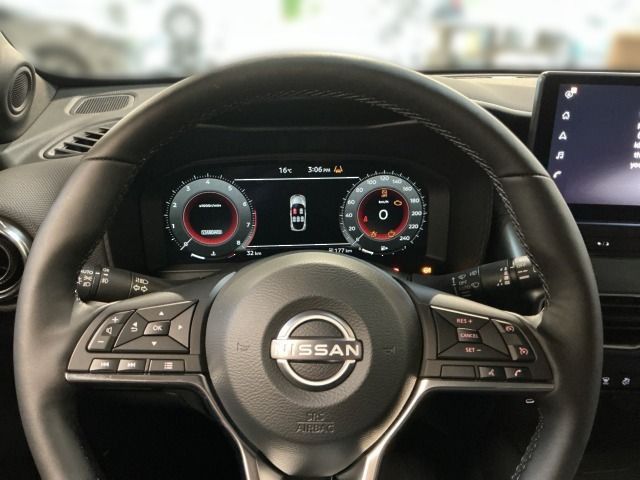 Fahrzeugabbildung Nissan JUKE 1.0 DIG-T 114 PS 6MT N-CONNECTA Winter II B