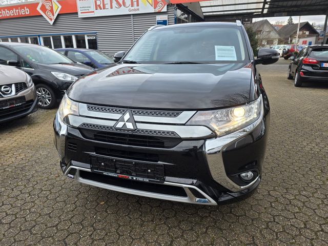 Mitsubishi Outlander PHEV Intro Edition 4WD Automatik