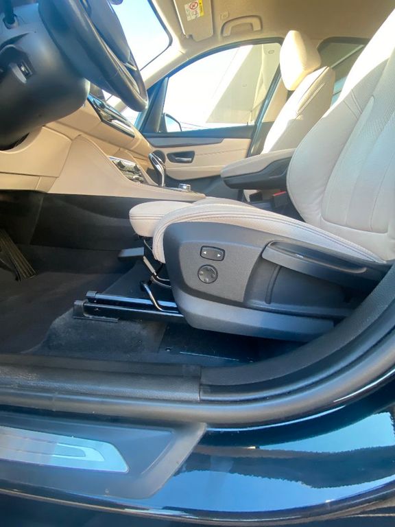 BMW 220 i AT/LUXURY/AHK/SPORTSITZE/RFK/LED/LHZ, Bild 14