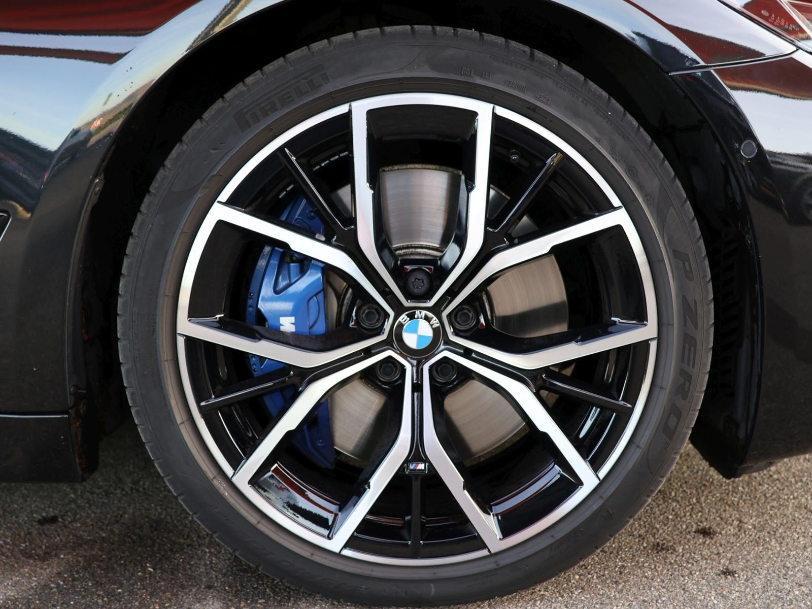 BMW 530 d xDrive M-Sport Pano Laser Memory HUD