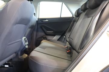 Volkswagen T-Roc 1.5 TSI Life AID+CARPLAY+LED+AHK