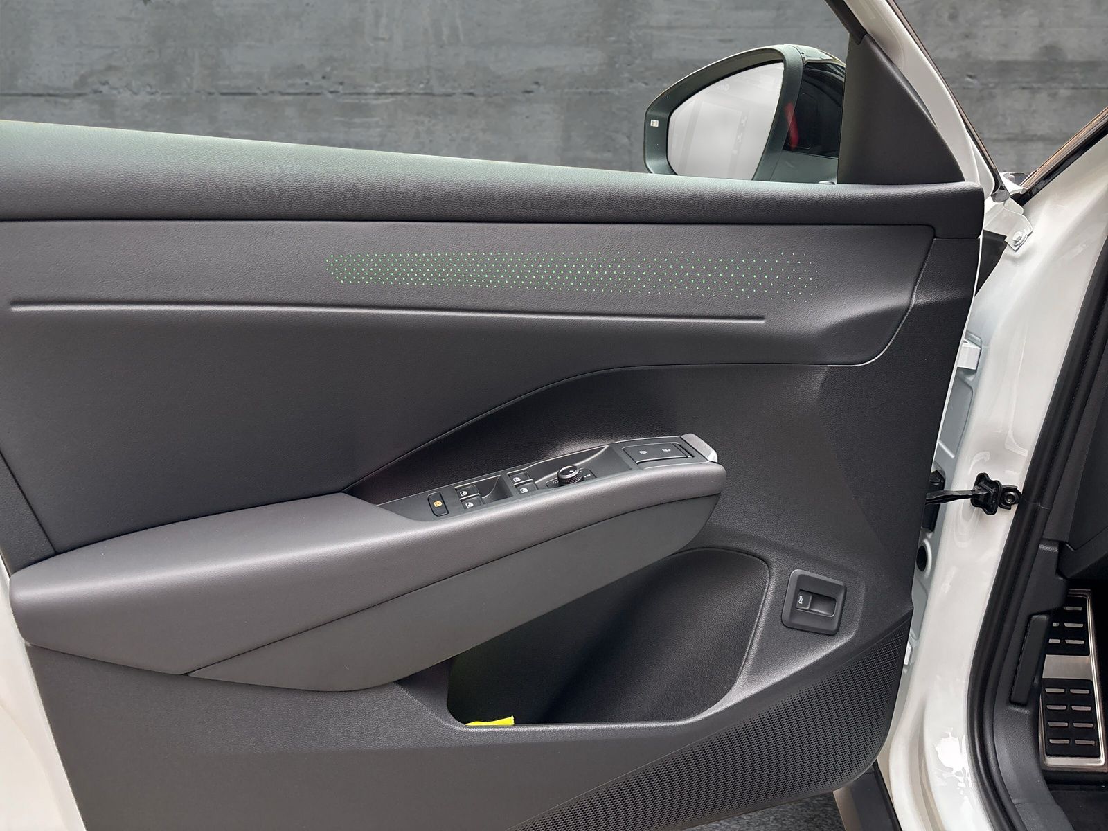 Fahrzeugabbildung Volkswagen T-Roc R-Line 1.5 eTSI DSG App-Connect RFK