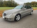 Mercedes-Benz Mercedes E 320 CDI Avantgarde - Mercedes-Benz E 320 mit Diesel-Antrieb: Limousine