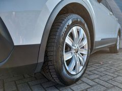 Fahrzeugabbildung Volkswagen Tiguan 2.0 TDI Life LED NAVI SHZ APP ACC