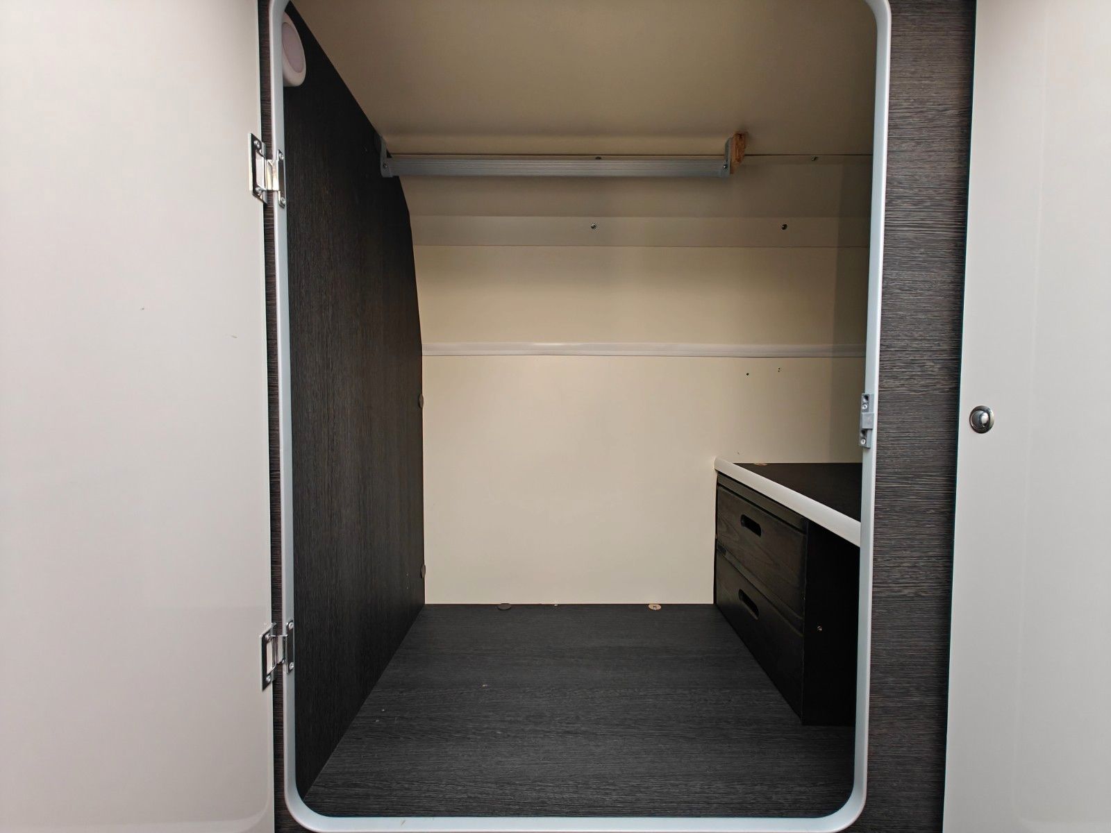 Fahrzeugabbildung Roller Team Kronos 230 TL - Dachklima, Lithium, Solar -