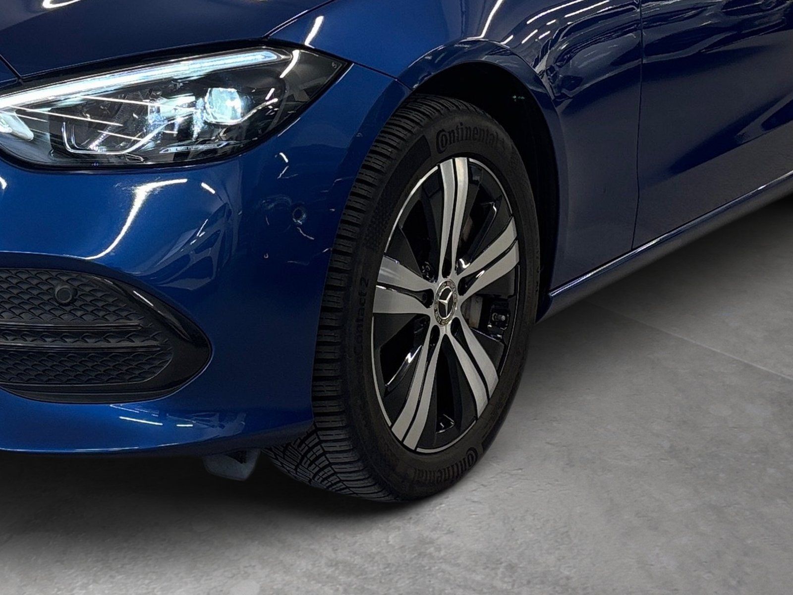 Fahrzeugabbildung Mercedes-Benz C 300 e T*DISTRONIC*HuD*Burmester*Pano-Dach*LED*